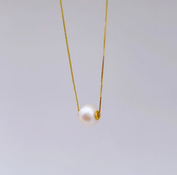 Gold Pearl Necklace